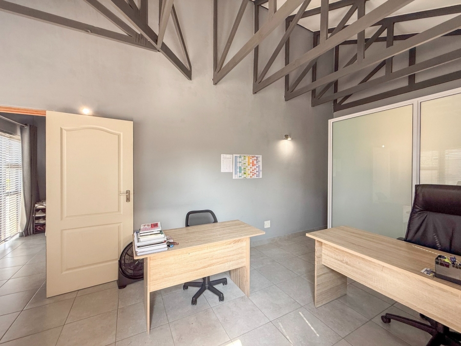 7 Bedroom Property for Sale in Melodie North West